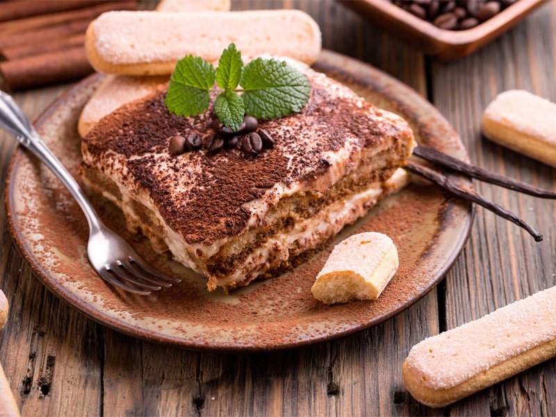 Bánh Tiramisu Ý